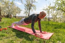 CBA杯战报：李炎哲20分6板，新疆95-94险胜深圳