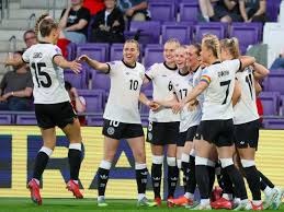 NBA ｜ 东契奇生日夜砍31分 湖人击沉快艇夺5连胜